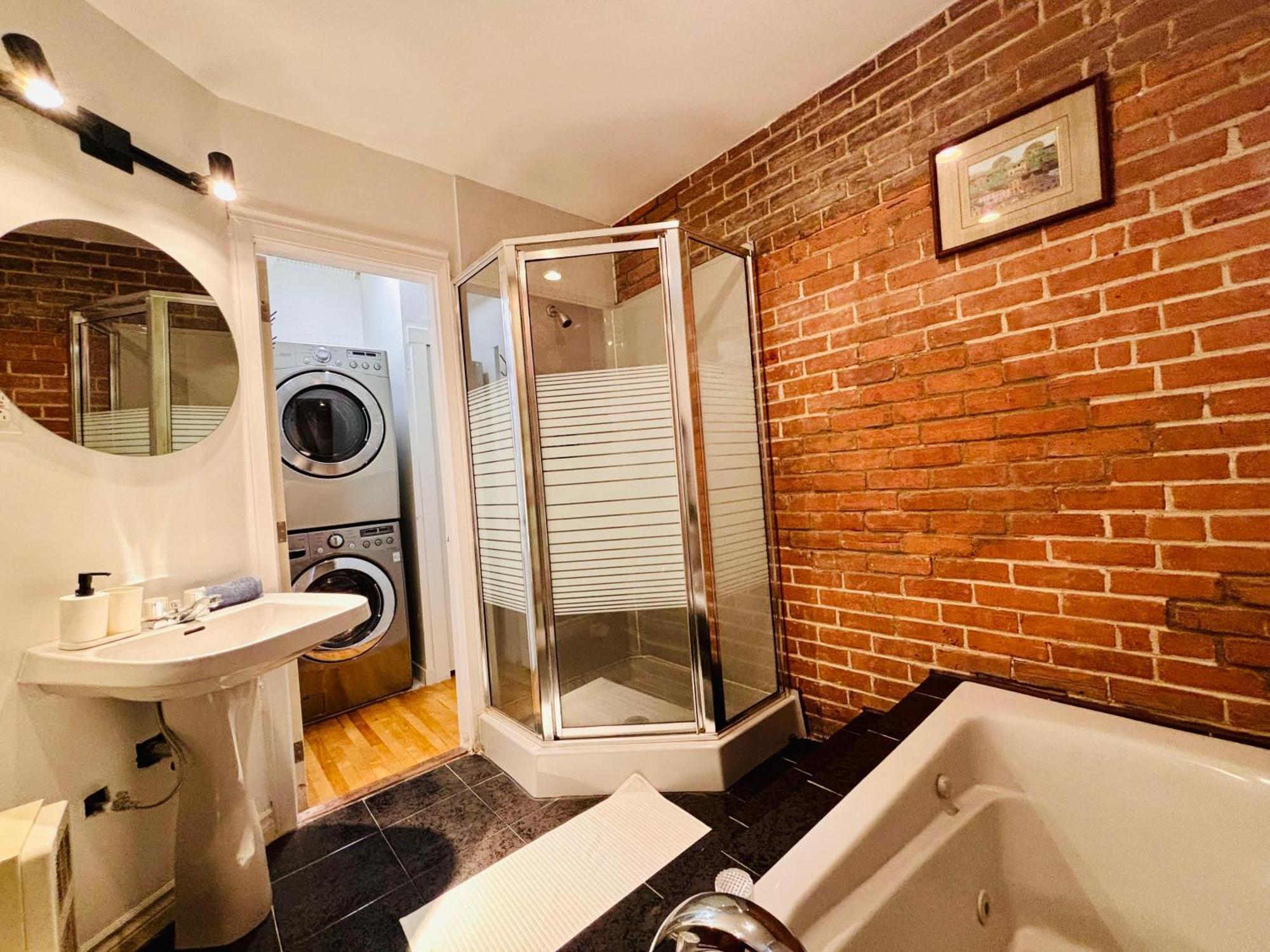 Apartamento Ultimate Family And Group Destination - Free Parking - 14 Sleeps Montreal